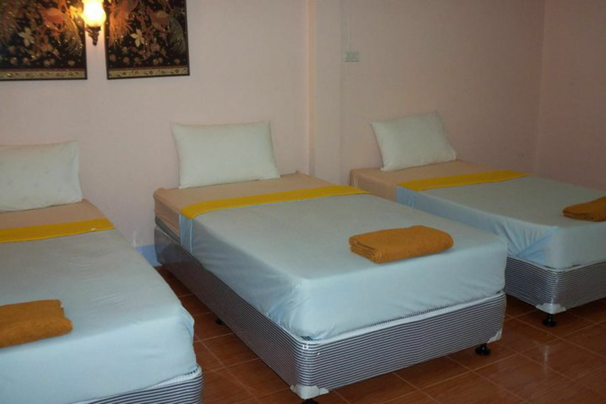 D'S Corner & Guesthouse Phuket Ngoại thất bức ảnh