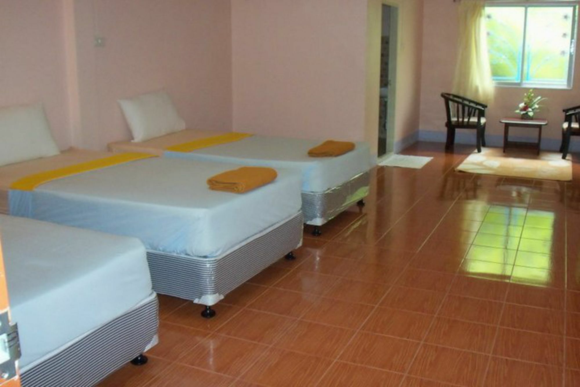 D'S Corner & Guesthouse Phuket Ngoại thất bức ảnh